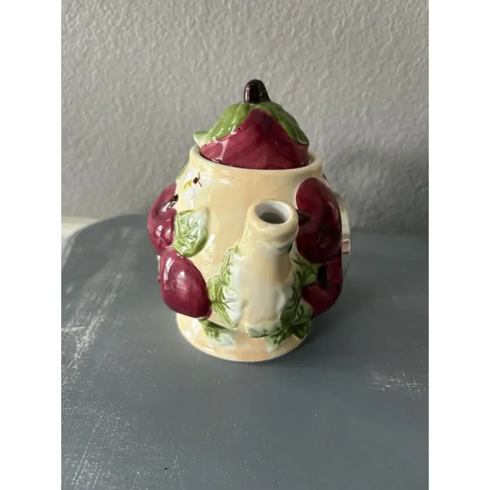 Pure Art Arol Endies 3D Apple Teapot Clock In Working Condition Hand Painted